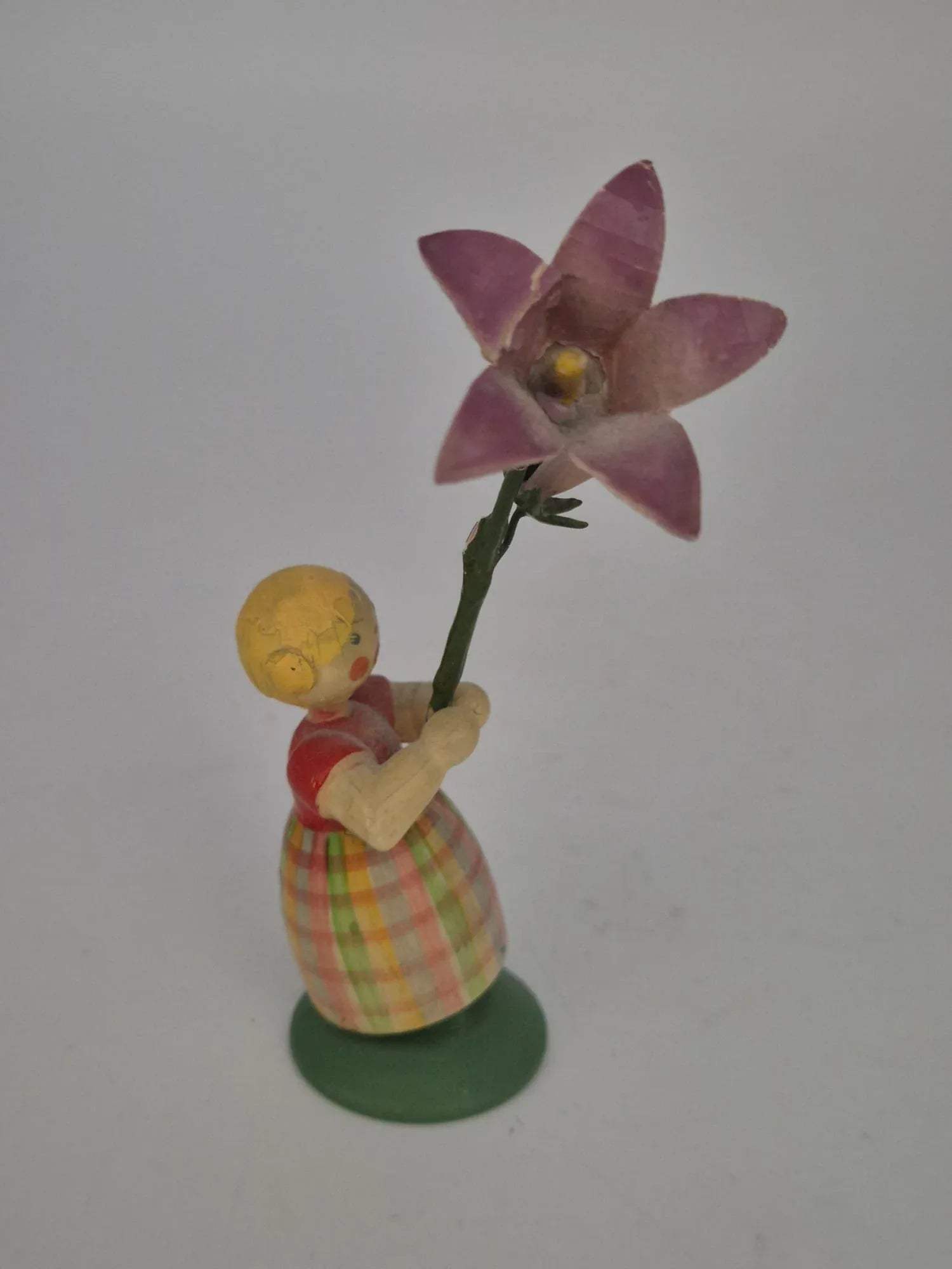 WEHA-KUNST Holz Blumenmädchen mit Blume