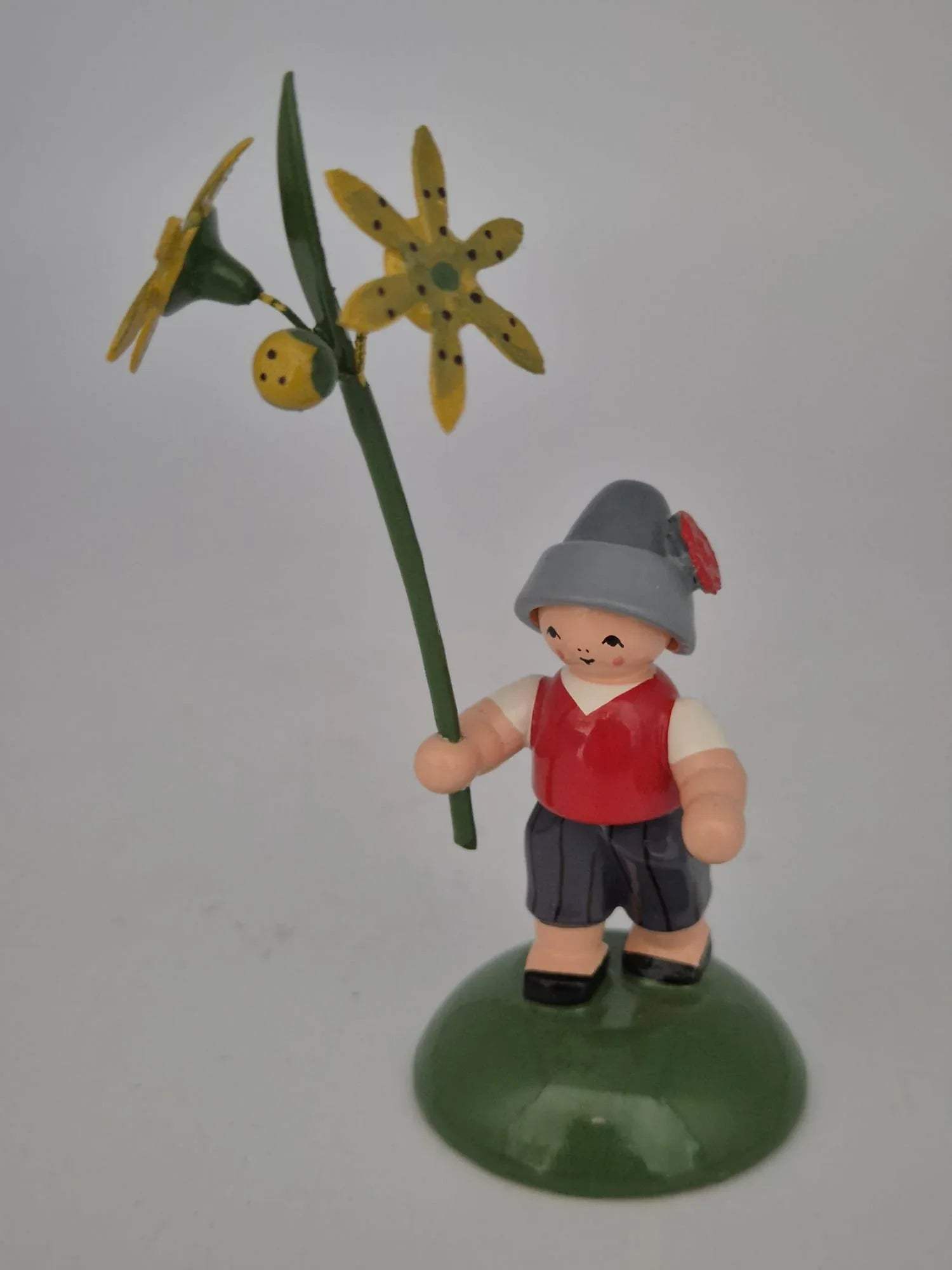 KWO Erzgebirge Holz Blumenjunge mit Blume