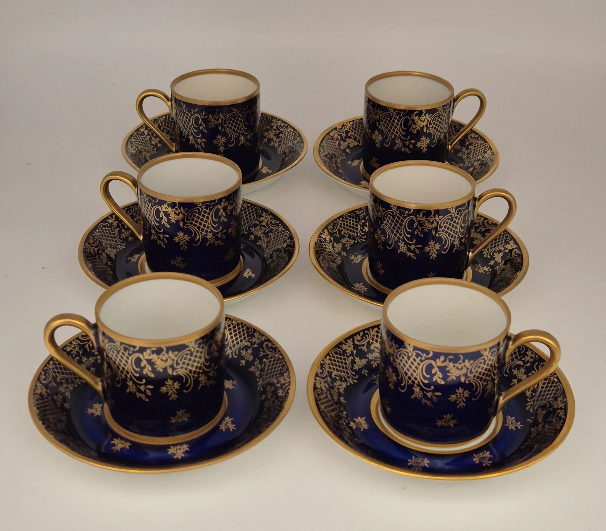 6 Espresso-/ Mokkatassen & Untertassen Reichenbacher Porzellan Kobaltblau Golddekor Bavaria