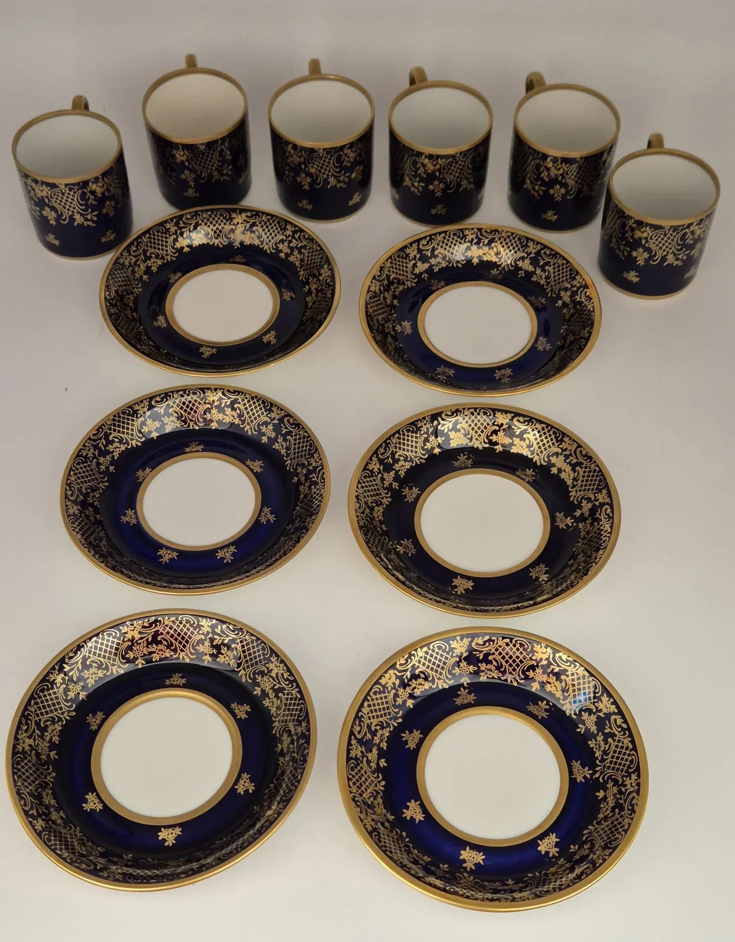 6 Espresso-/ Mokkatassen & Untertassen Reichenbacher Porzellan Kobaltblau Golddekor Bavaria