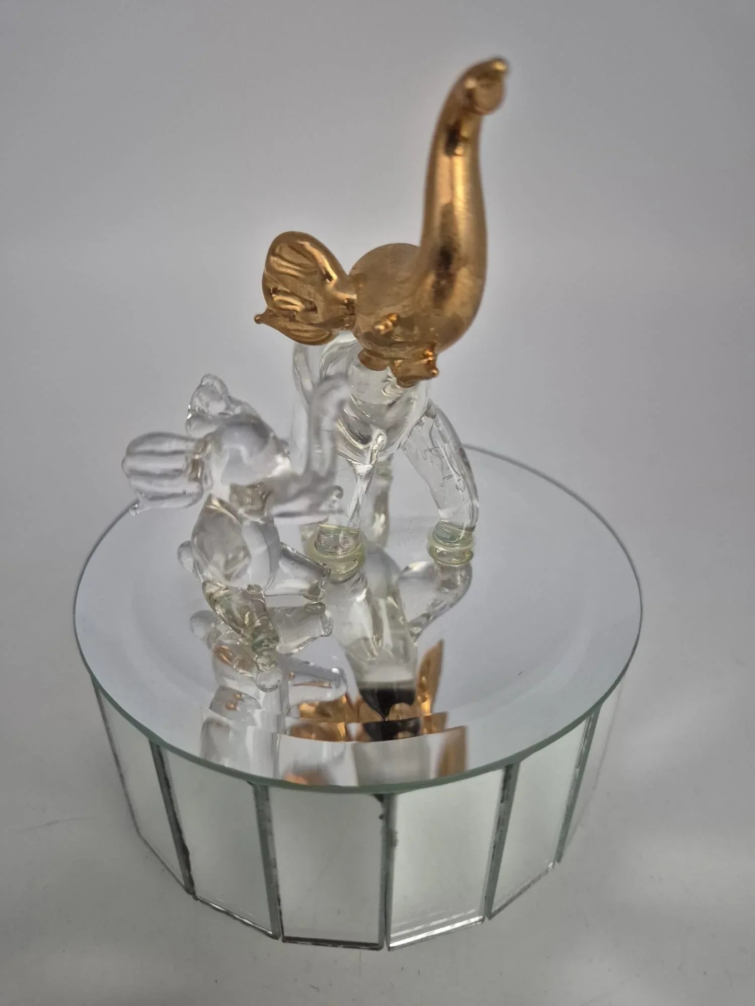 Spieluhr Glas Elefanten mit Spiegelpodest – goldfarben
