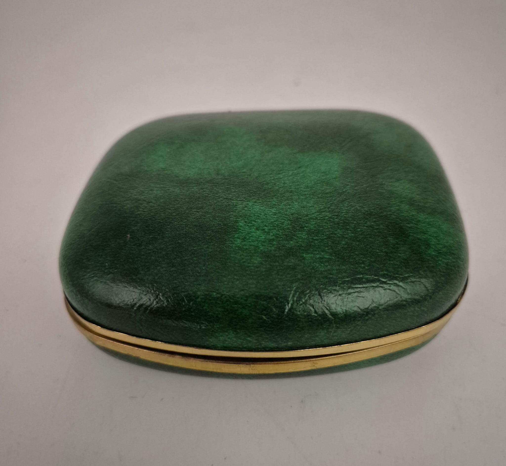 Vintage Reisewecker „EUROPA“ 2 Jewels – Klappetui Grün/Gold mit Leuchtzeigern