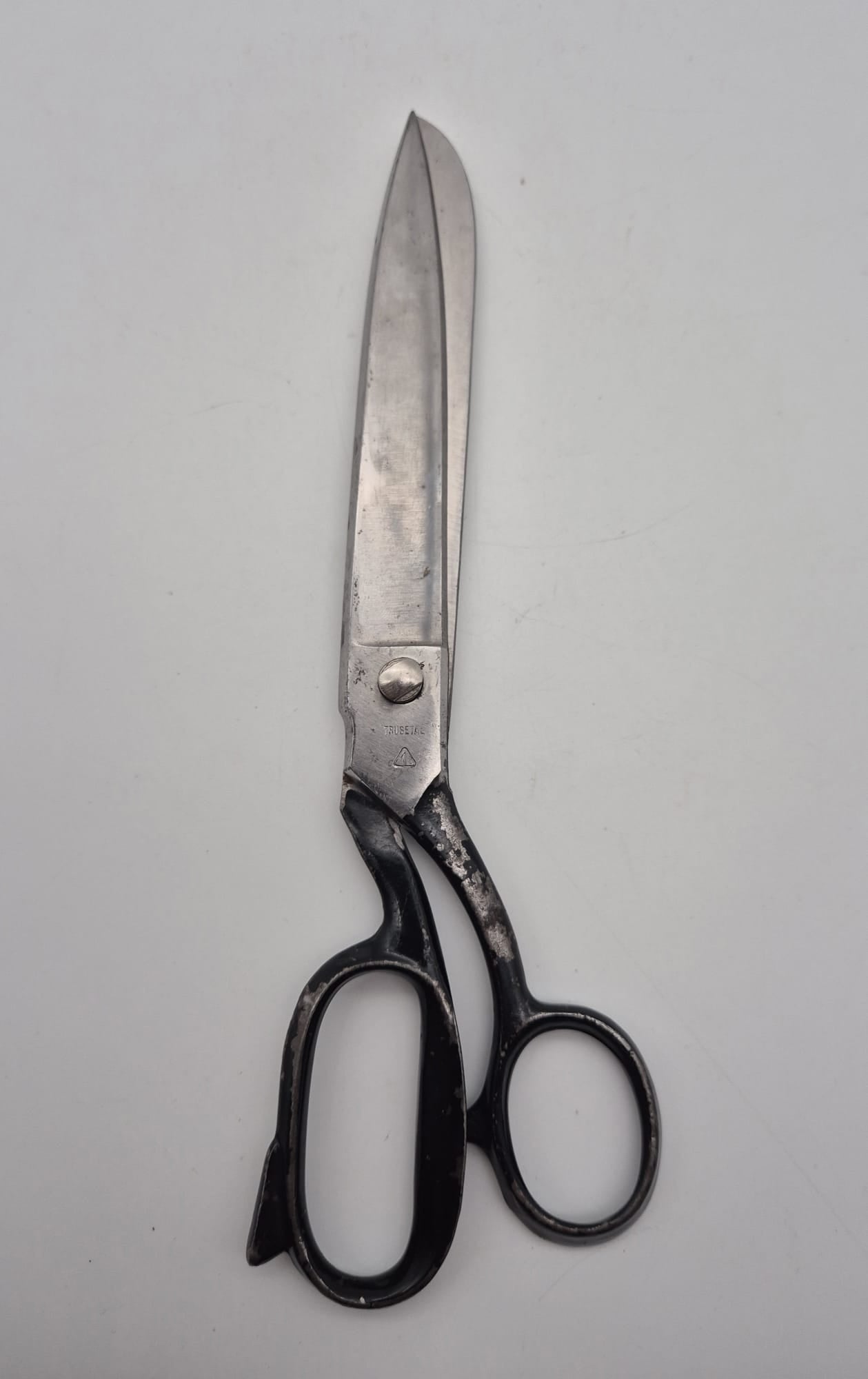 DDR TRUSETAL Schneiderschere 25 cm – schwere Stoffschere aus Stahl