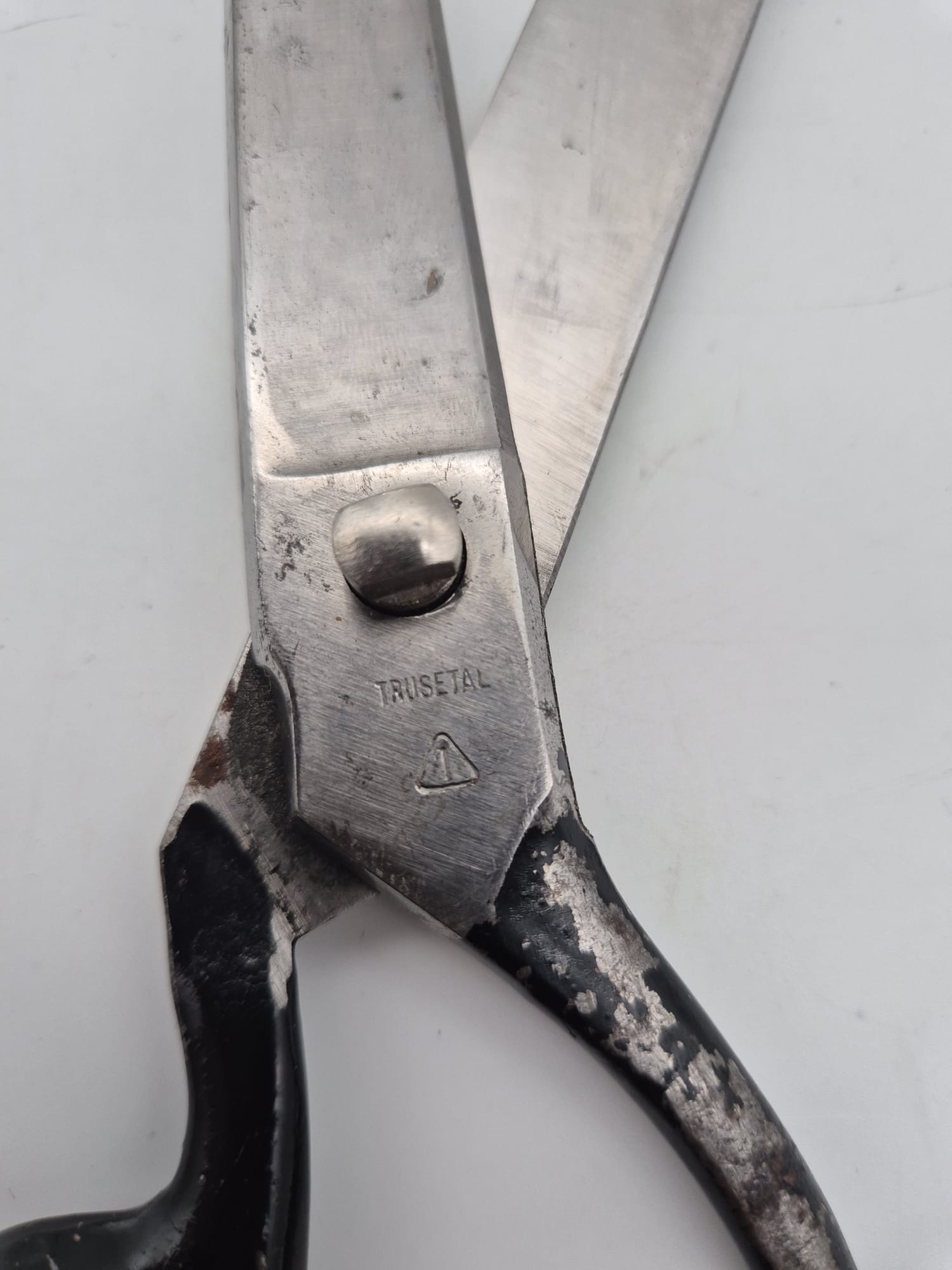 DDR TRUSETAL Schneiderschere 25 cm – schwere Stoffschere aus Stahl