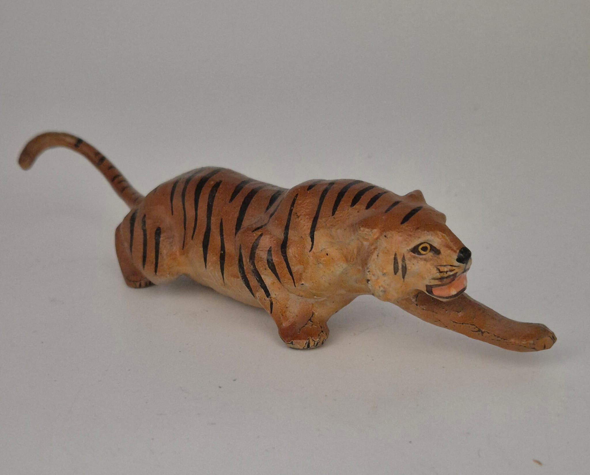 Alter Lineol Tiger Massefigur – liegend – ca. 14 cm