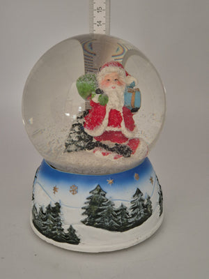Schneekugel Spieluhr Weihnachtsmann mit Geschenken – ca. 13 cm