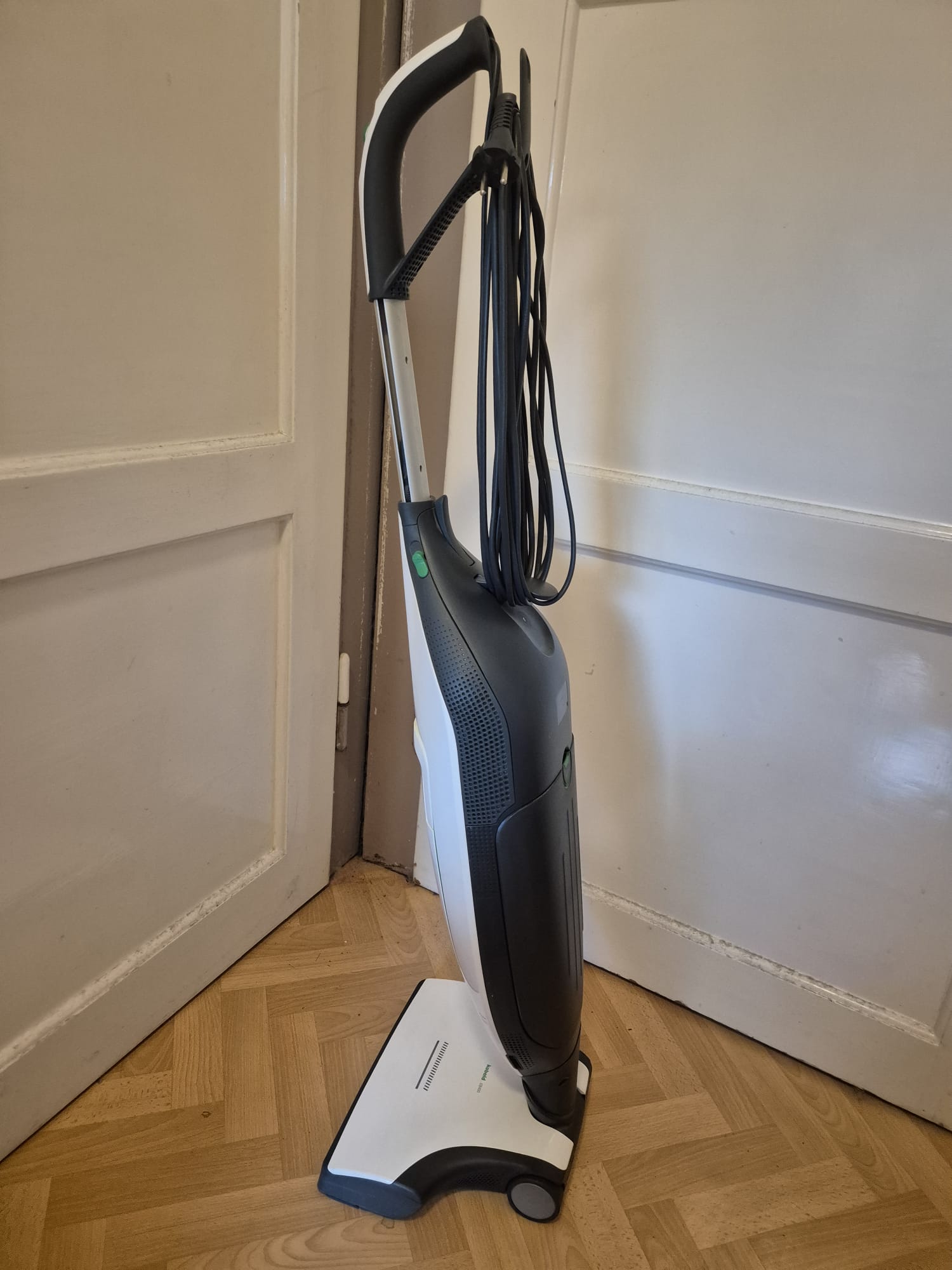 Vorwerk Kobold VK200-1 Staubsauger mit EB400 Elektrobürste & Elektrosaugschlauch