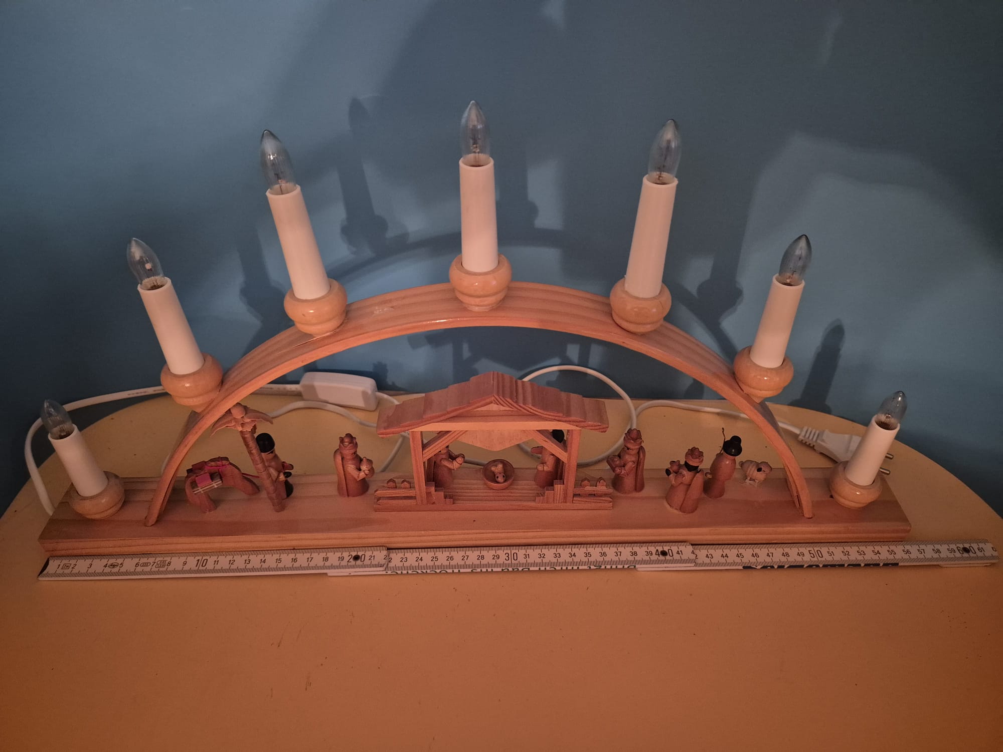 Elektrischer Schwibbogen / Lichterbogen mit Krippenszene – 7-flammig