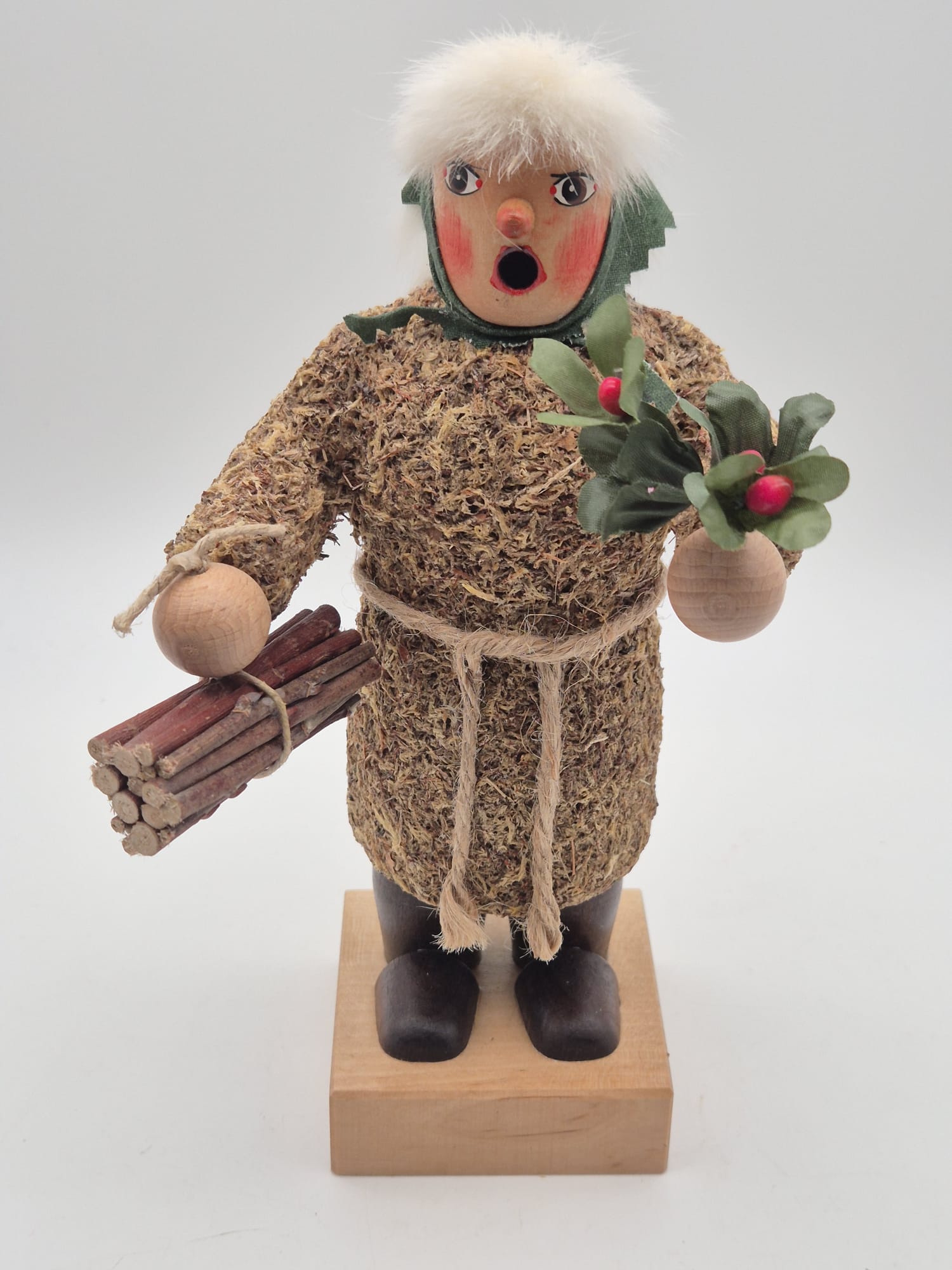 Räucherfrau „Vogtländisches Moosweibl“ – Drechslerei S. Schubert Rodewisch – ca. 22 cm mit OVP