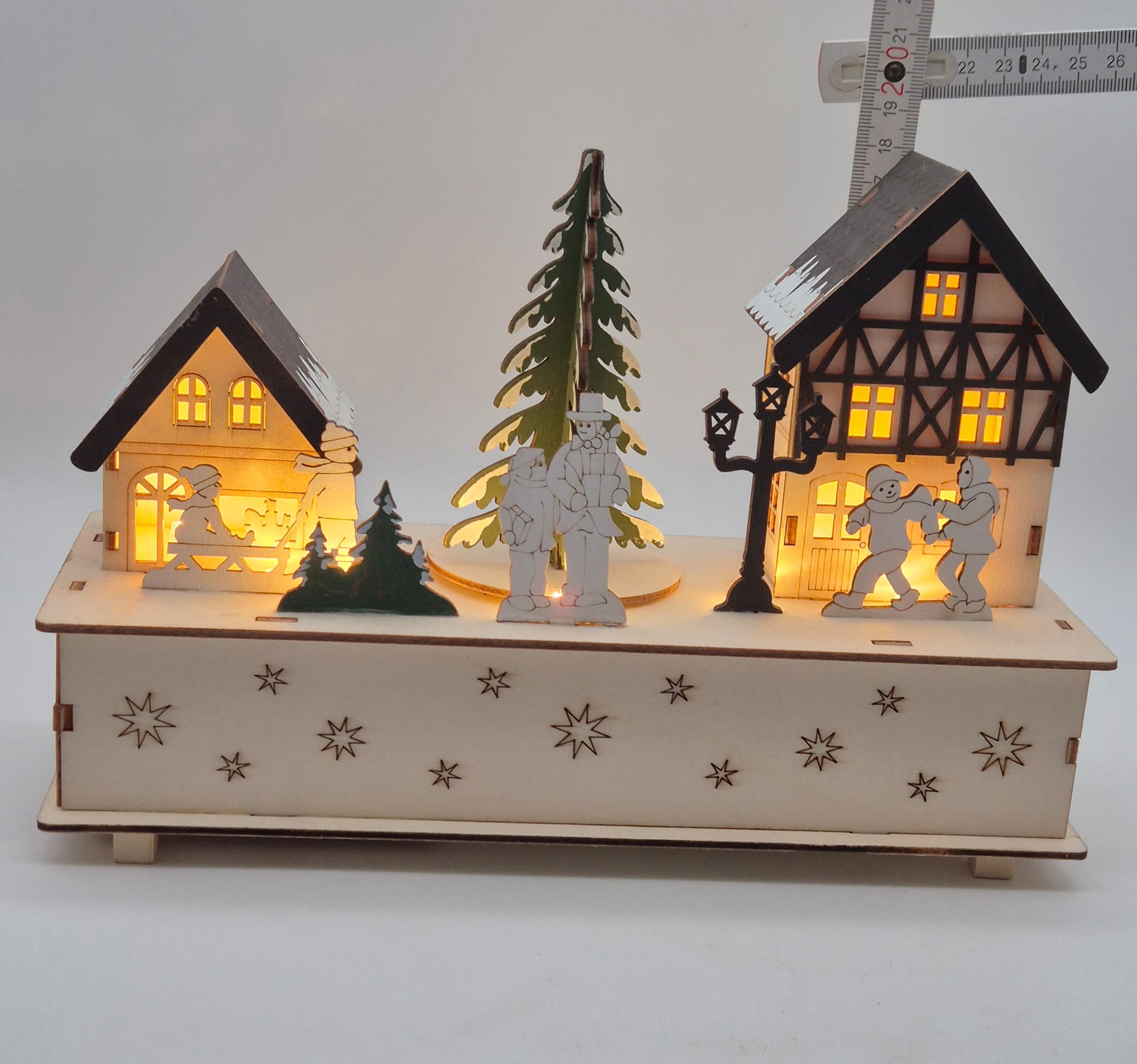LIVARNO home LED-Weihnachtsdorf / LED-Dekohaus aus Holz HG07886C mit Beleuchtung