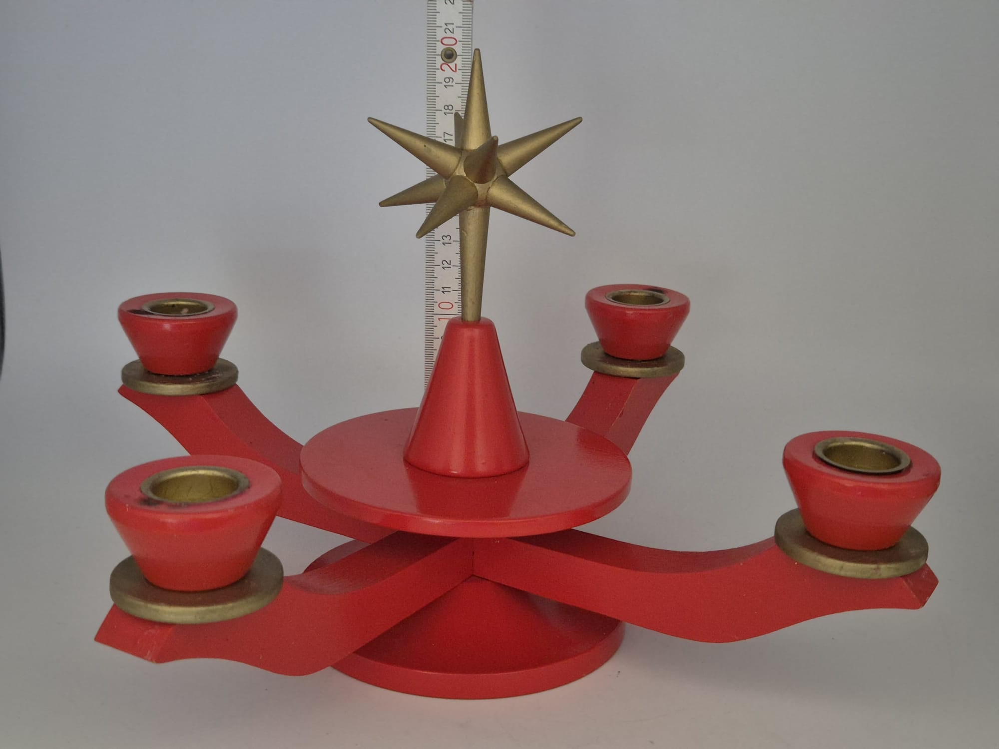 Adventsleuchter aus Holz – Original Erzgebirgische Handarbeit – Rot/Gold mit Stern