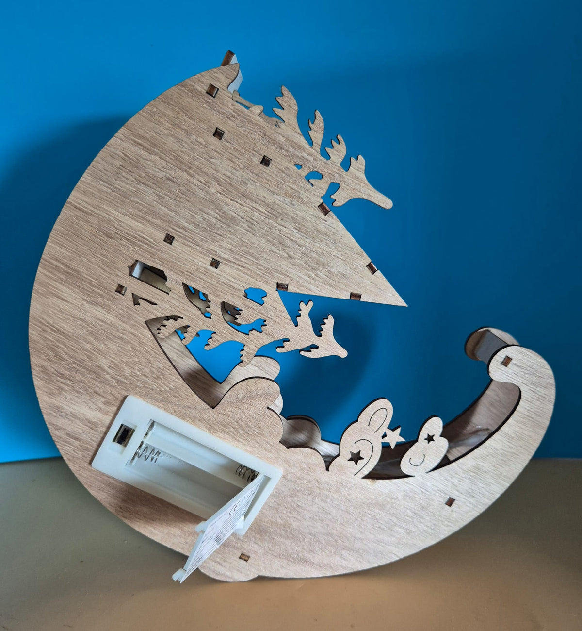 HGD LED-Fensterbild „Mond über dem Waldhaus“ – mit Timer