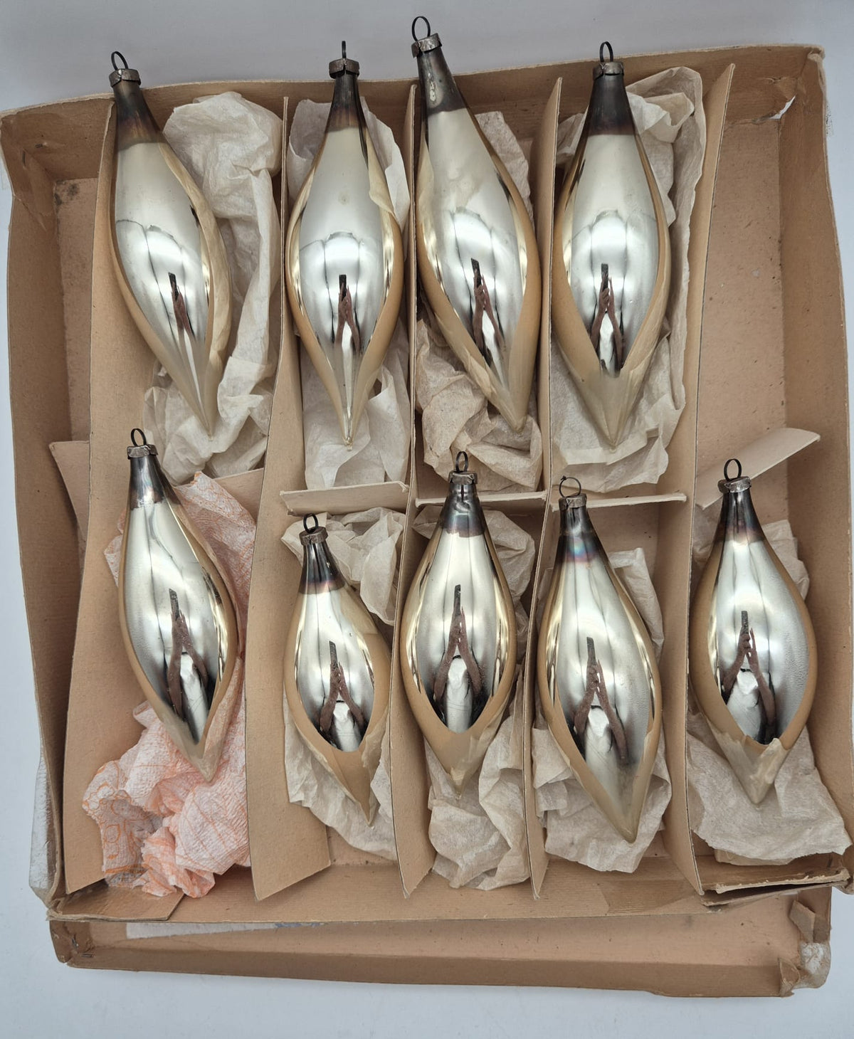 9 DDR Christbaumschmuck-Oliven aus Glas – Silber – ca. 13 cm