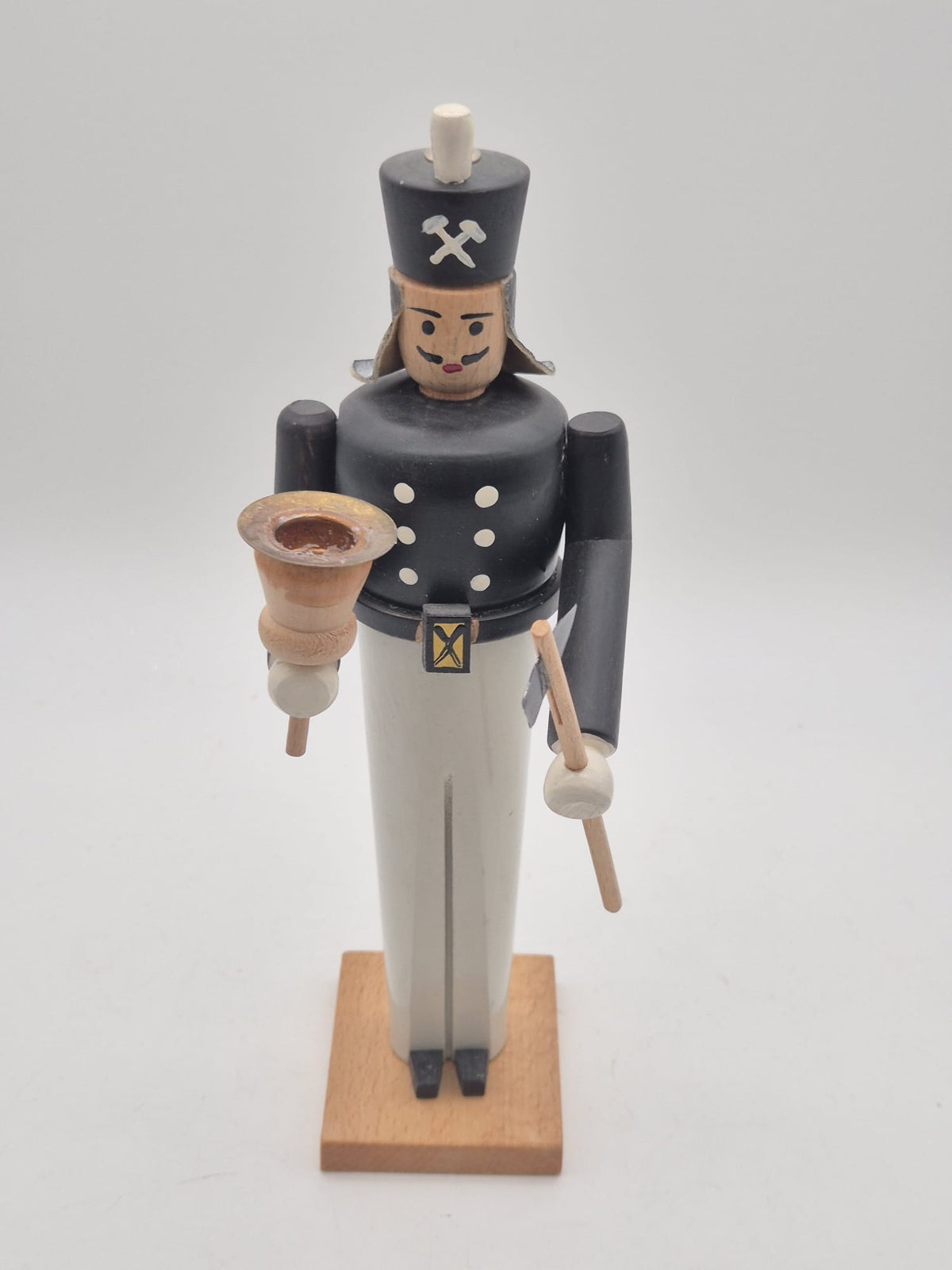 Bergmann mit Kerzenhalter und Hacke – ca. 23 cm