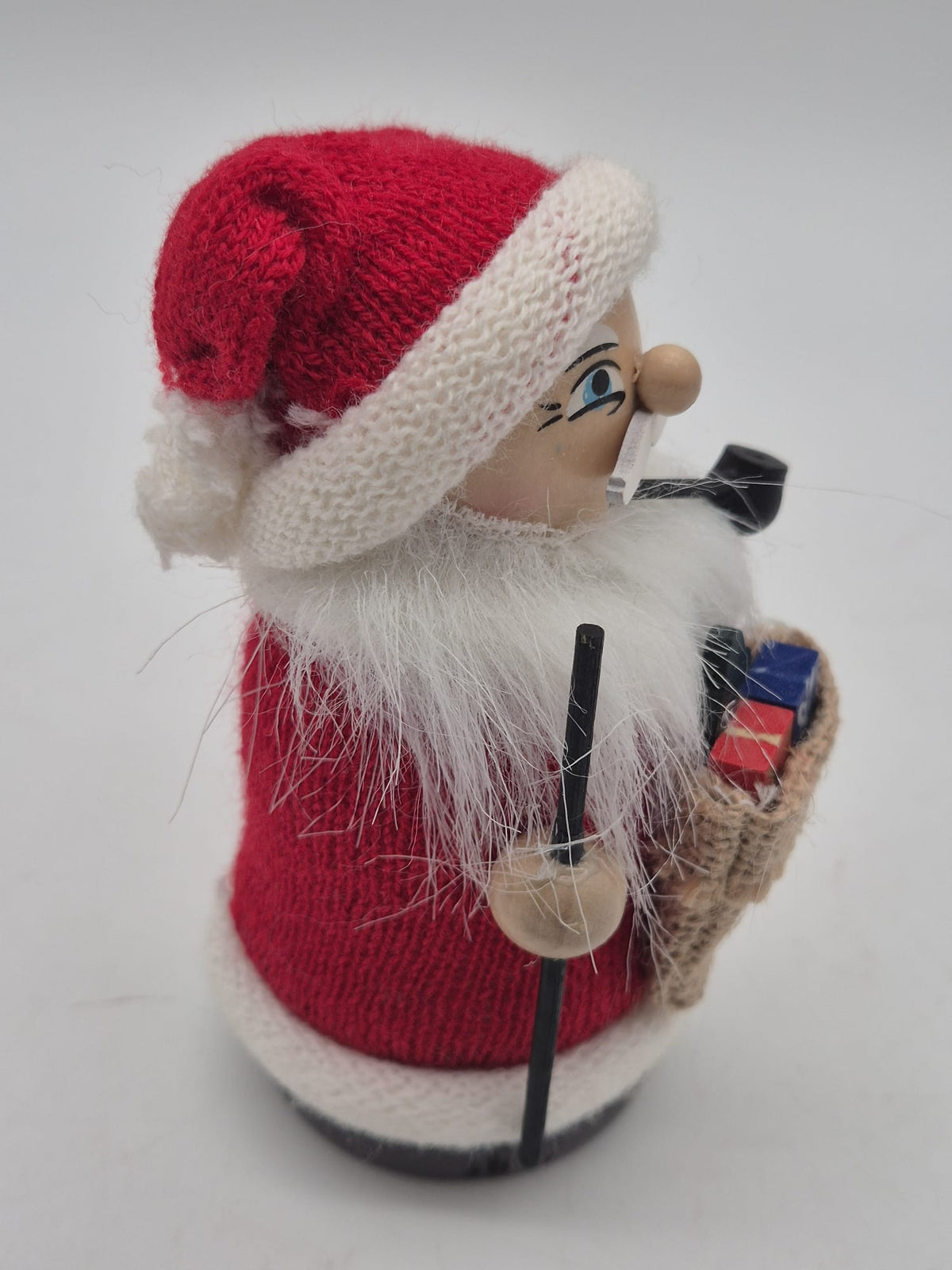 SIGRO Collection Räuchermann Weihnachtsmann mit Geschenken – ca. 12 cm unbenutzt