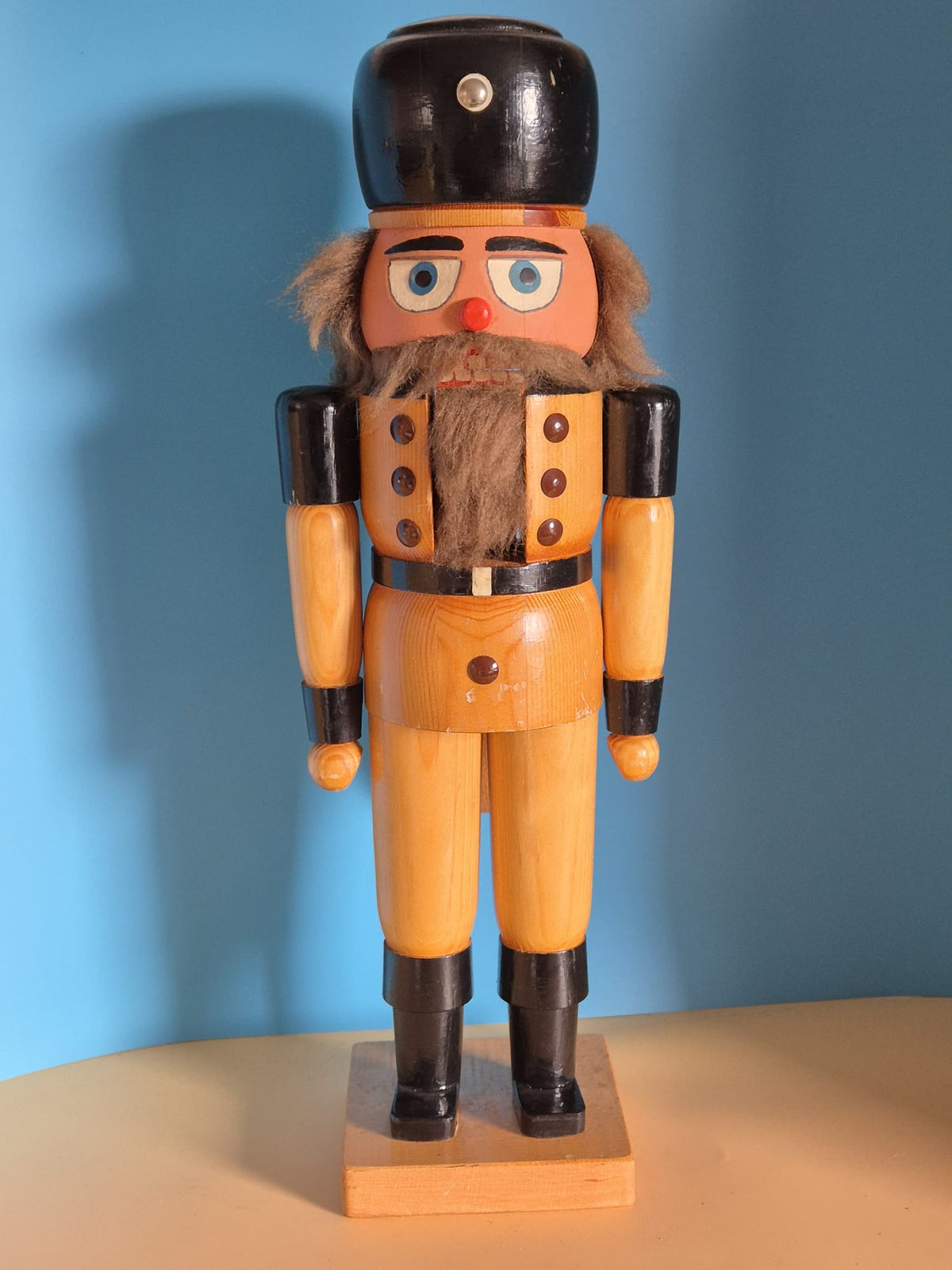 Großer Nussknacker Soldat aus Holz – ca. 46 cm