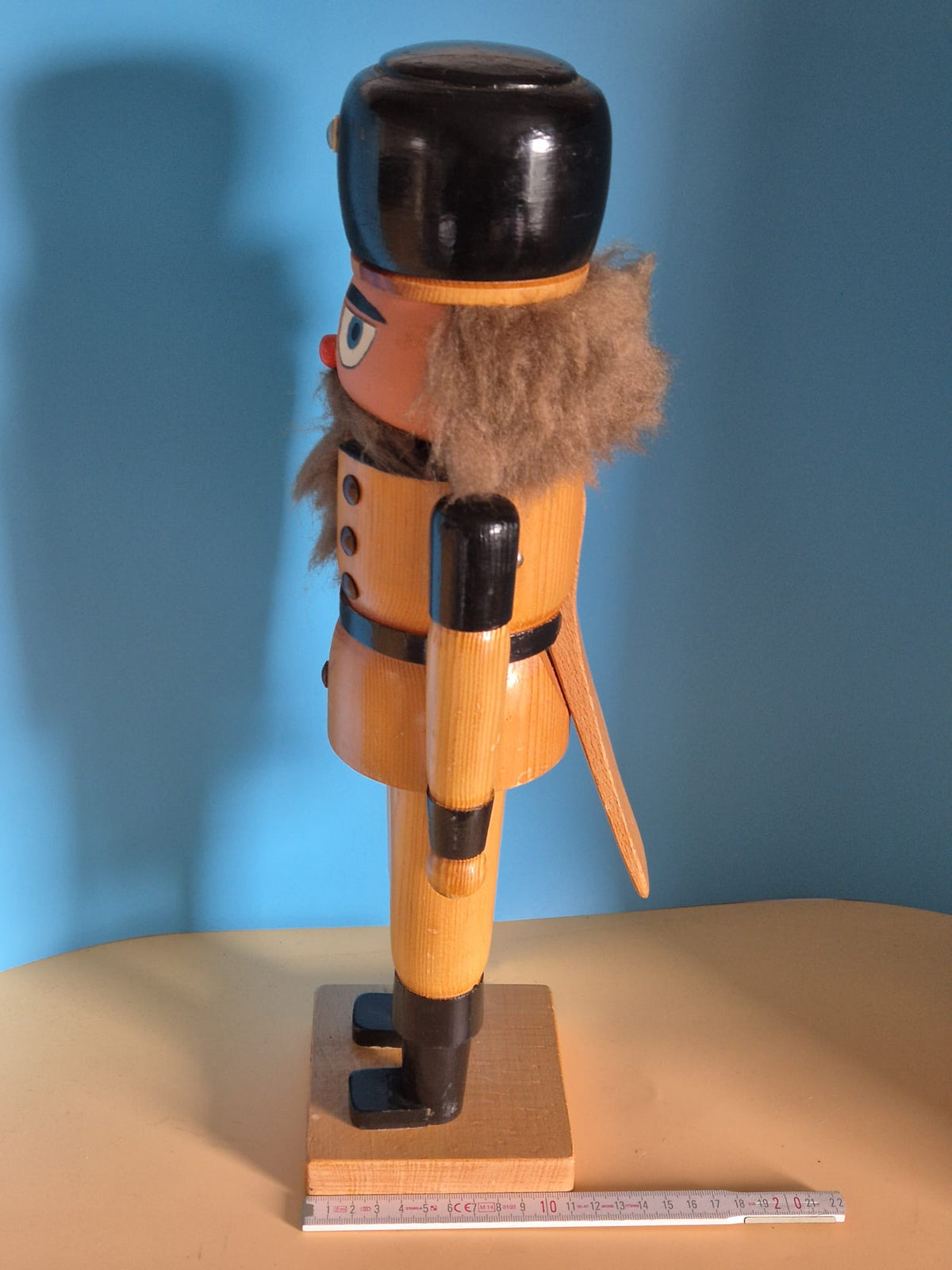Großer Nussknacker Soldat aus Holz – ca. 46 cm