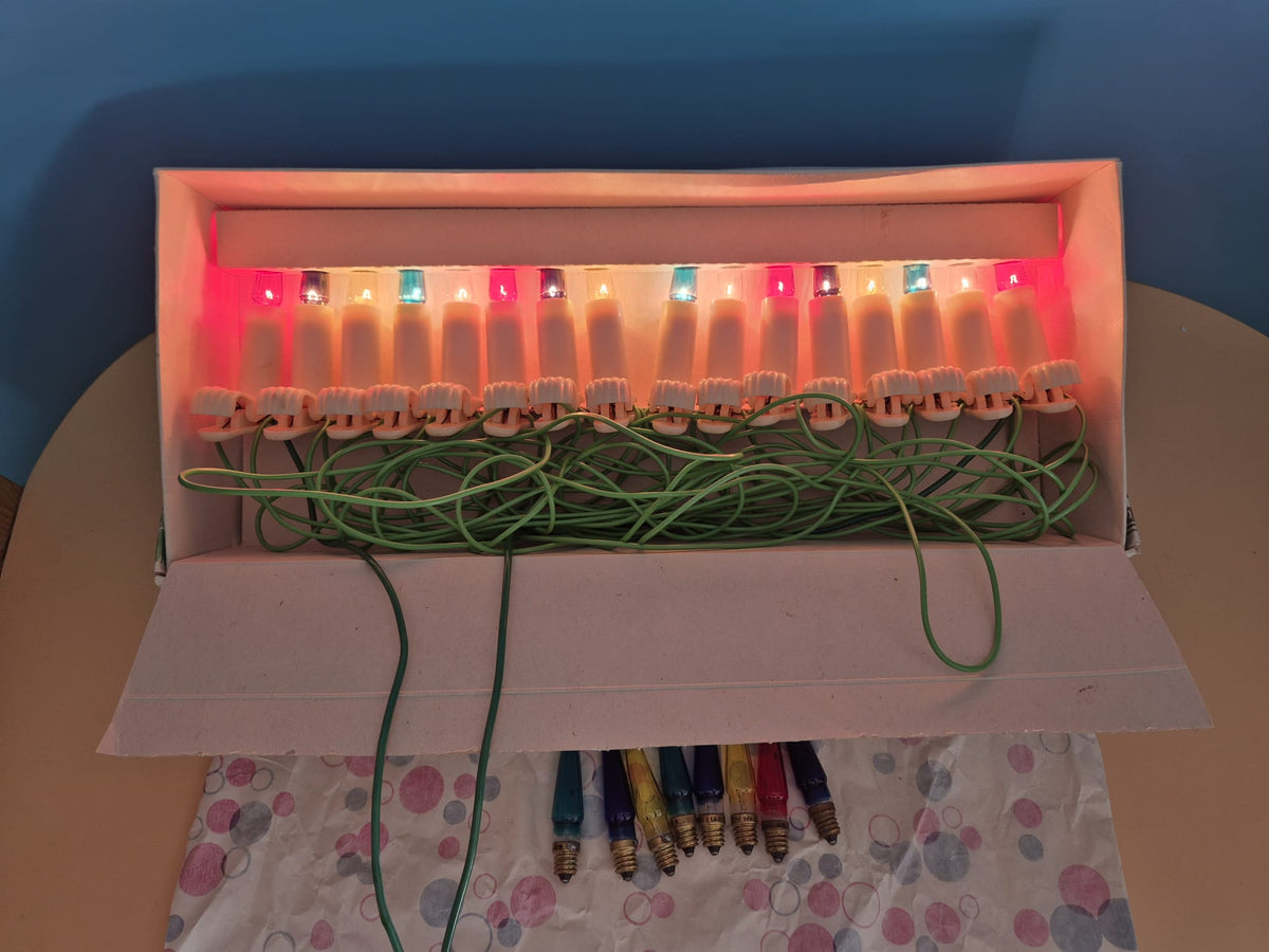 Zlatokov Retro Weihnachtsbaumbeleuchtung – 16 elektrische Kerzen – Originalverpackung