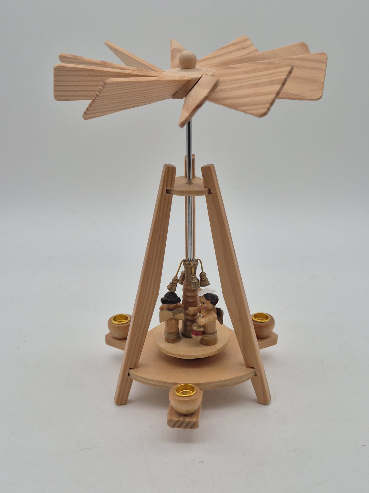Kleine Weihnachtspyramide aus Holz mit Engeln & Glocken – ca. 18 cm neuwertig