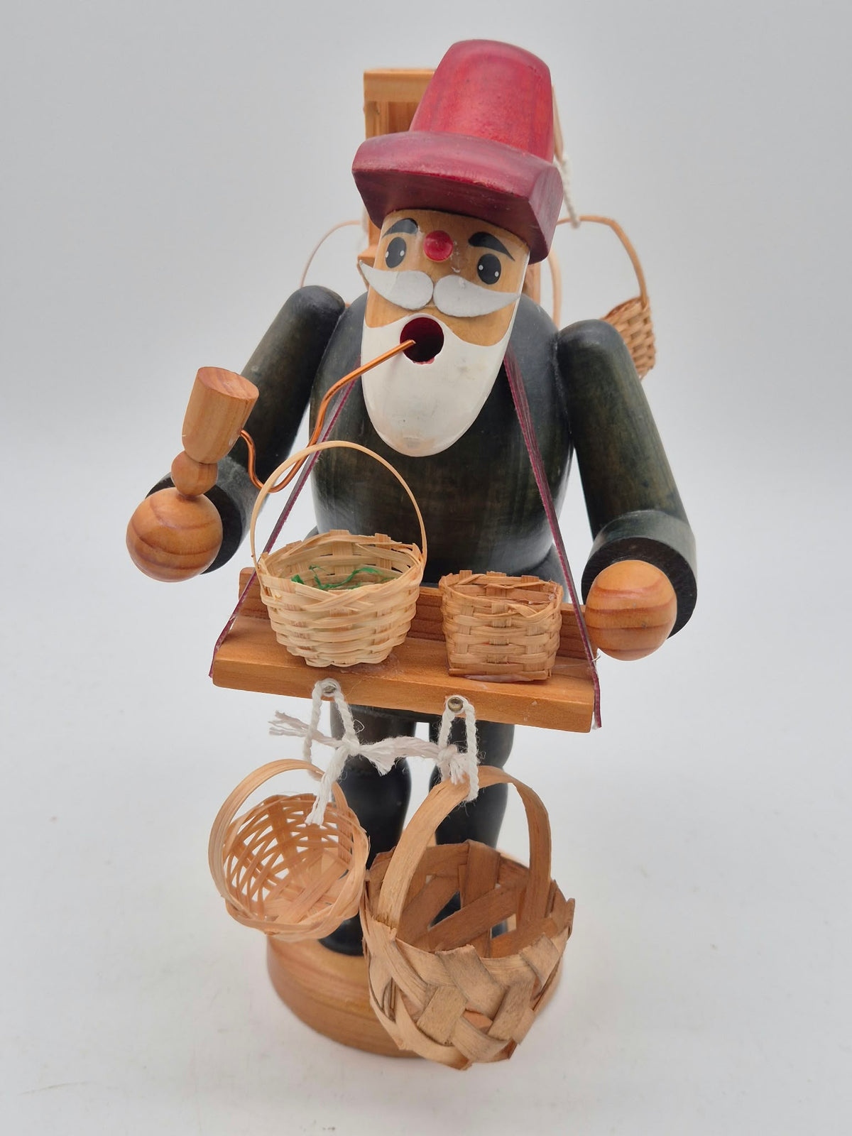 Schulte Räuchermann Korbhändler mit Bauchladen – Holz – ca. 20 cm