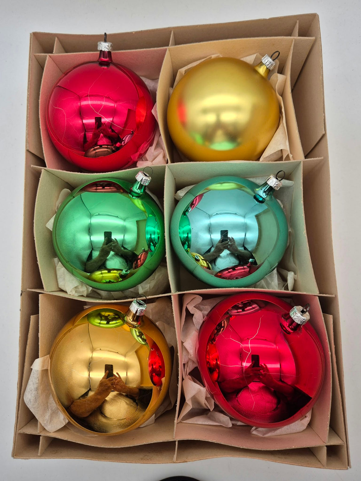 6 große DDR Christbaumkugeln aus Glas – bunt – ca. 9 cm – Made in GDR