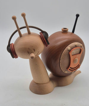 Kuhnert Räucherschnecke „Radioschnecke“ – Erzgebirge – Holz – ca. 15 cm