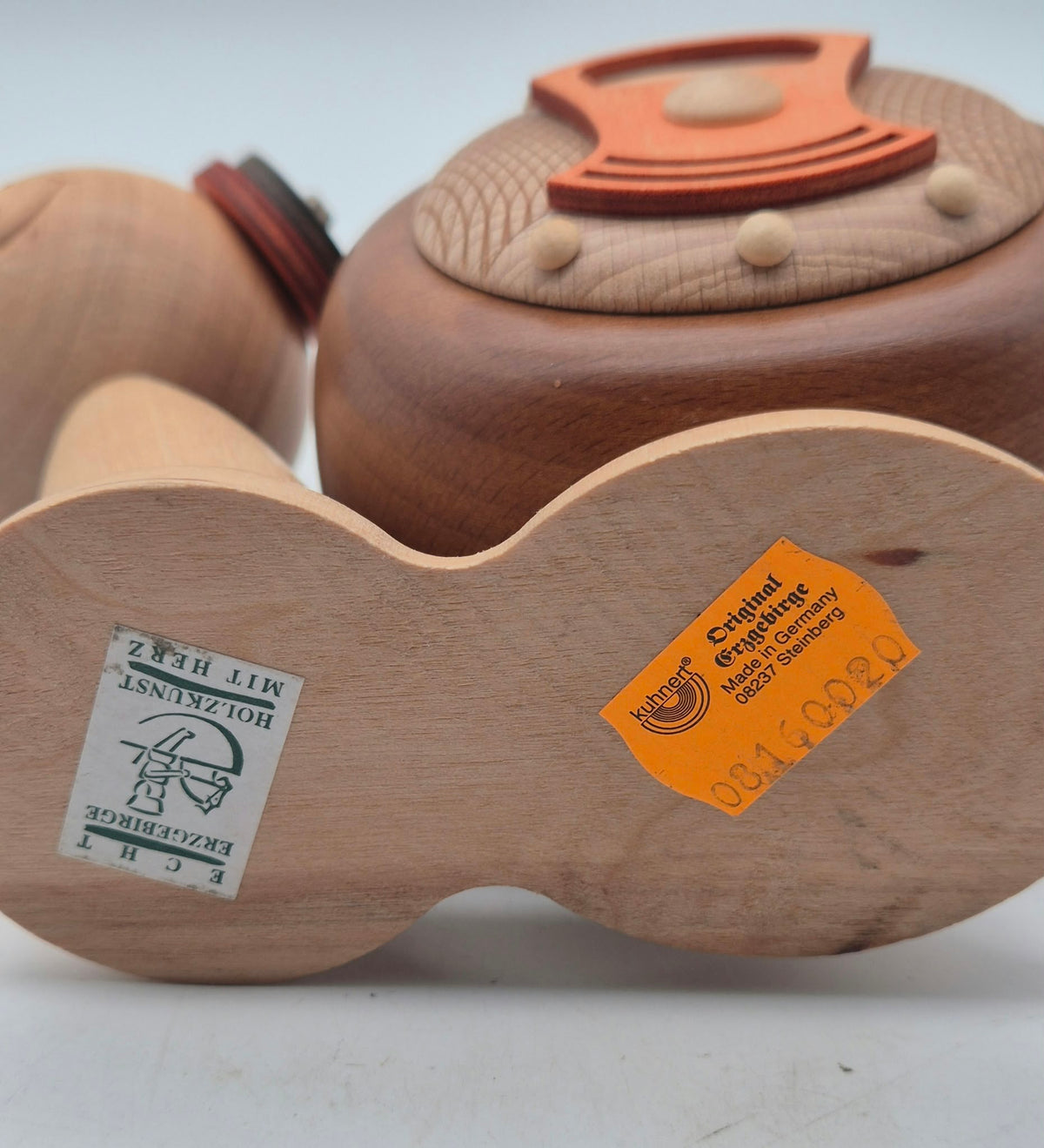 Kuhnert Räucherschnecke „Radioschnecke“ – Erzgebirge – Holz – ca. 15 cm