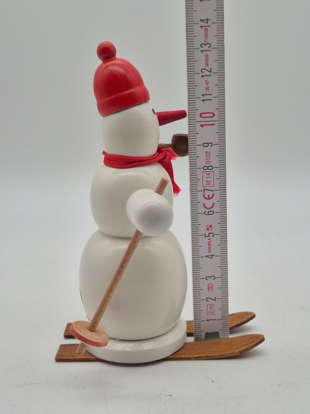 Räuchermann Schneemann auf Skiern – Holz – ca. 14 cm
