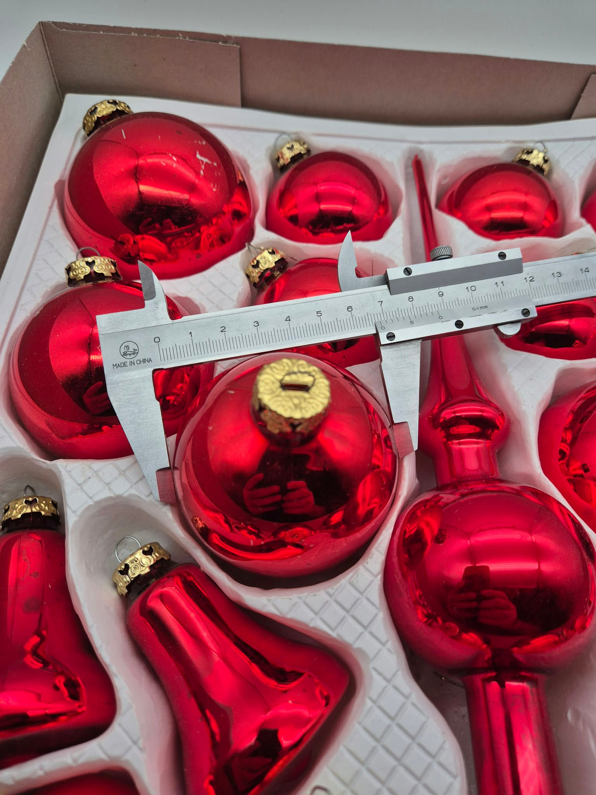 Roter Glas-Christbaumschmuck – 21-teiliges Set mit Christbaumspitze und Glocken – OVP
