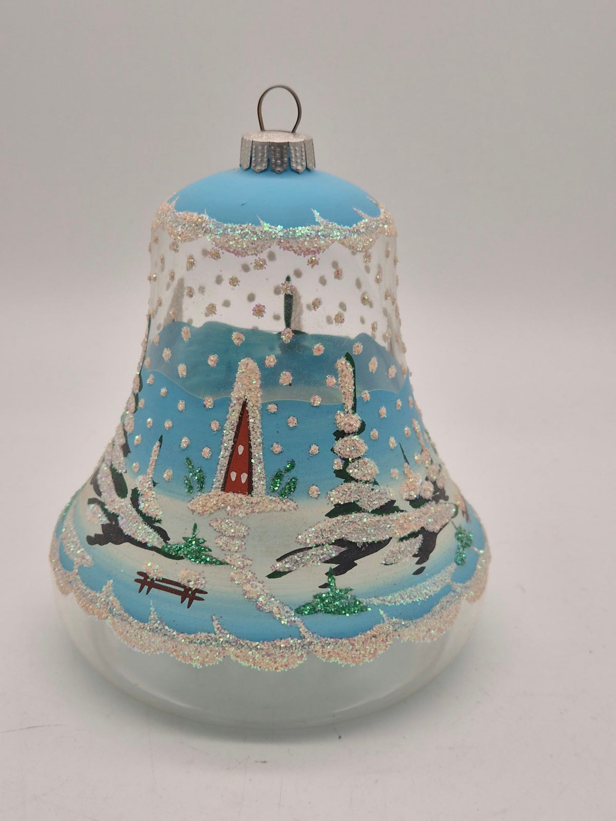 Große Weihnachtsglocke aus Glas – Winterlandschaft – blau-weiß – ca. 14 cm